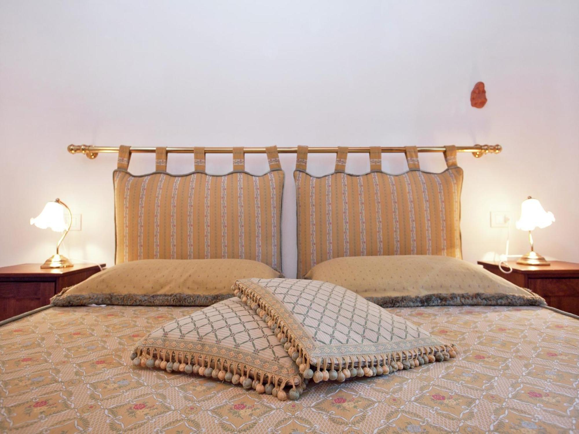 Pleasant Apartment With Swimming Pool Garden Bbq Parking Lucolena in Chianti Exterior foto