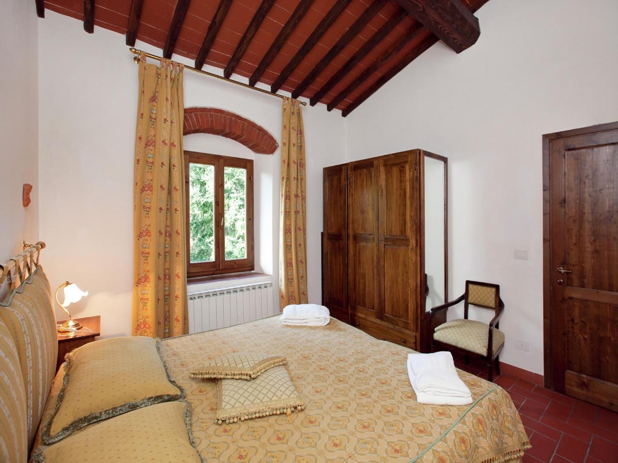 Pleasant Apartment With Swimming Pool Garden Bbq Parking Lucolena in Chianti Exterior foto