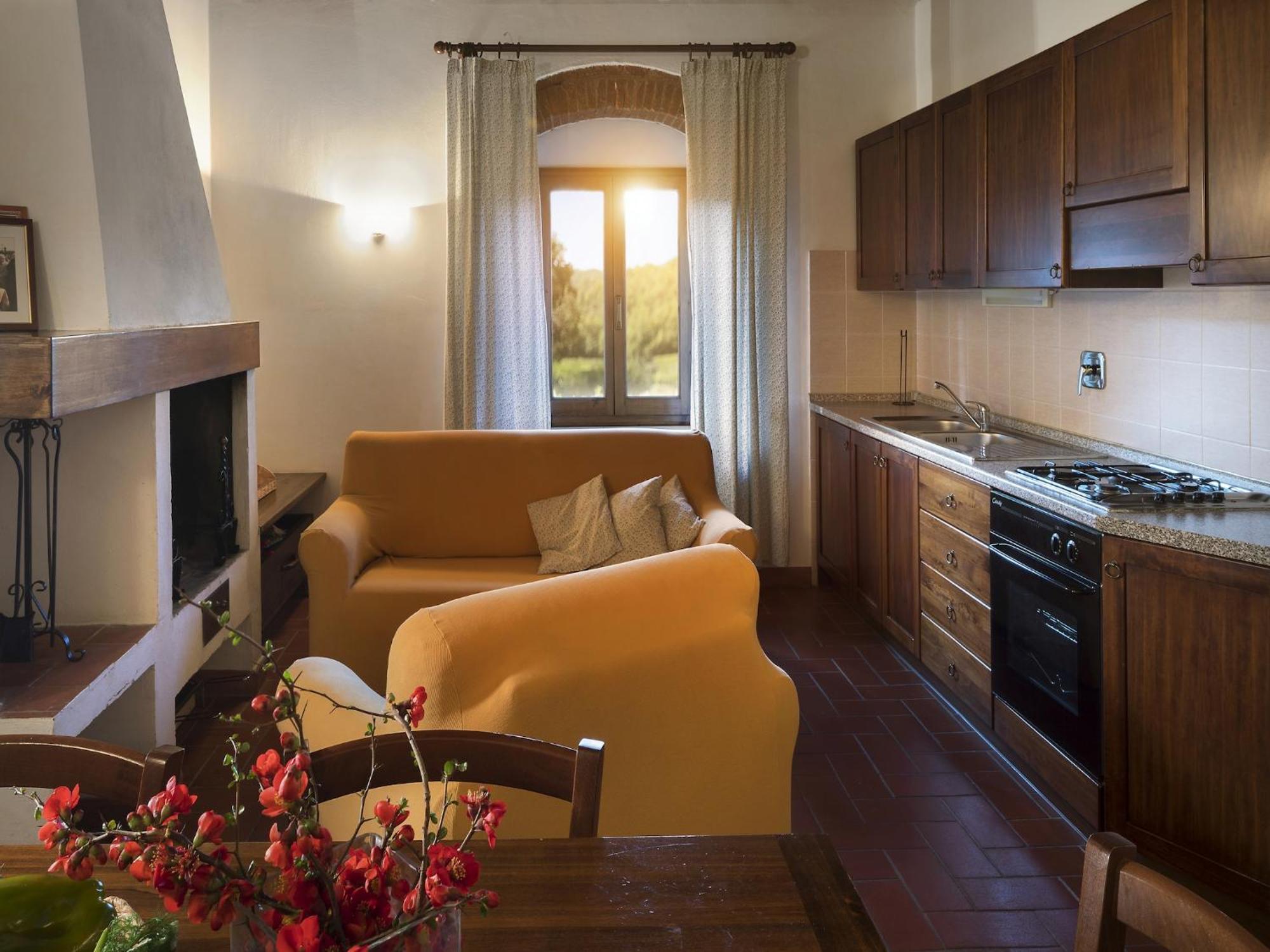 Pleasant Apartment With Swimming Pool Garden Bbq Parking Lucolena in Chianti Exterior foto