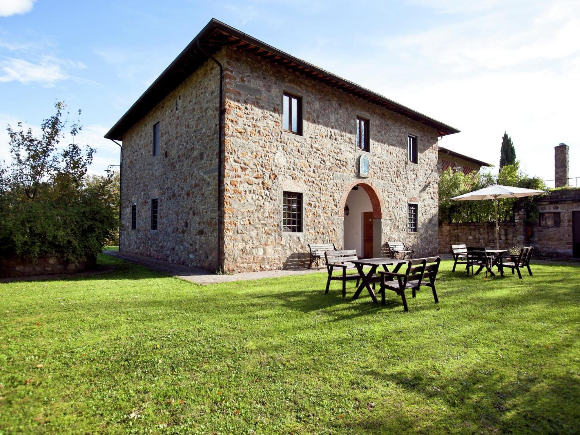 Pleasant Apartment With Swimming Pool Garden Bbq Parking Lucolena in Chianti Exterior foto